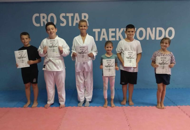 Polaganje za pojaseve - Taekwondo klub Cro Star polaganje za pojaseve - Uz vrijedne treninge uspjeh ne izostaje
